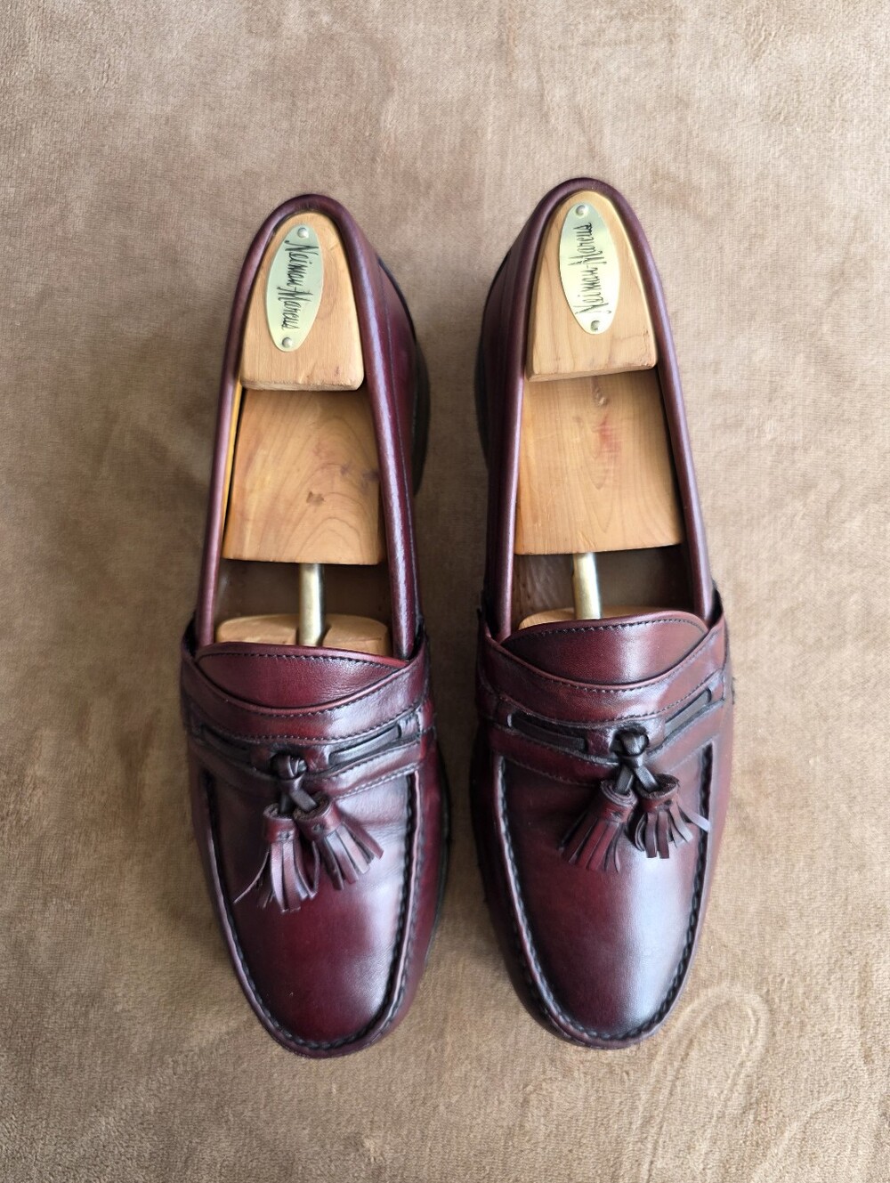 Allen Edmonds Men’s 10D Burgundy Leather Tassel Loafers Made USA Vintage